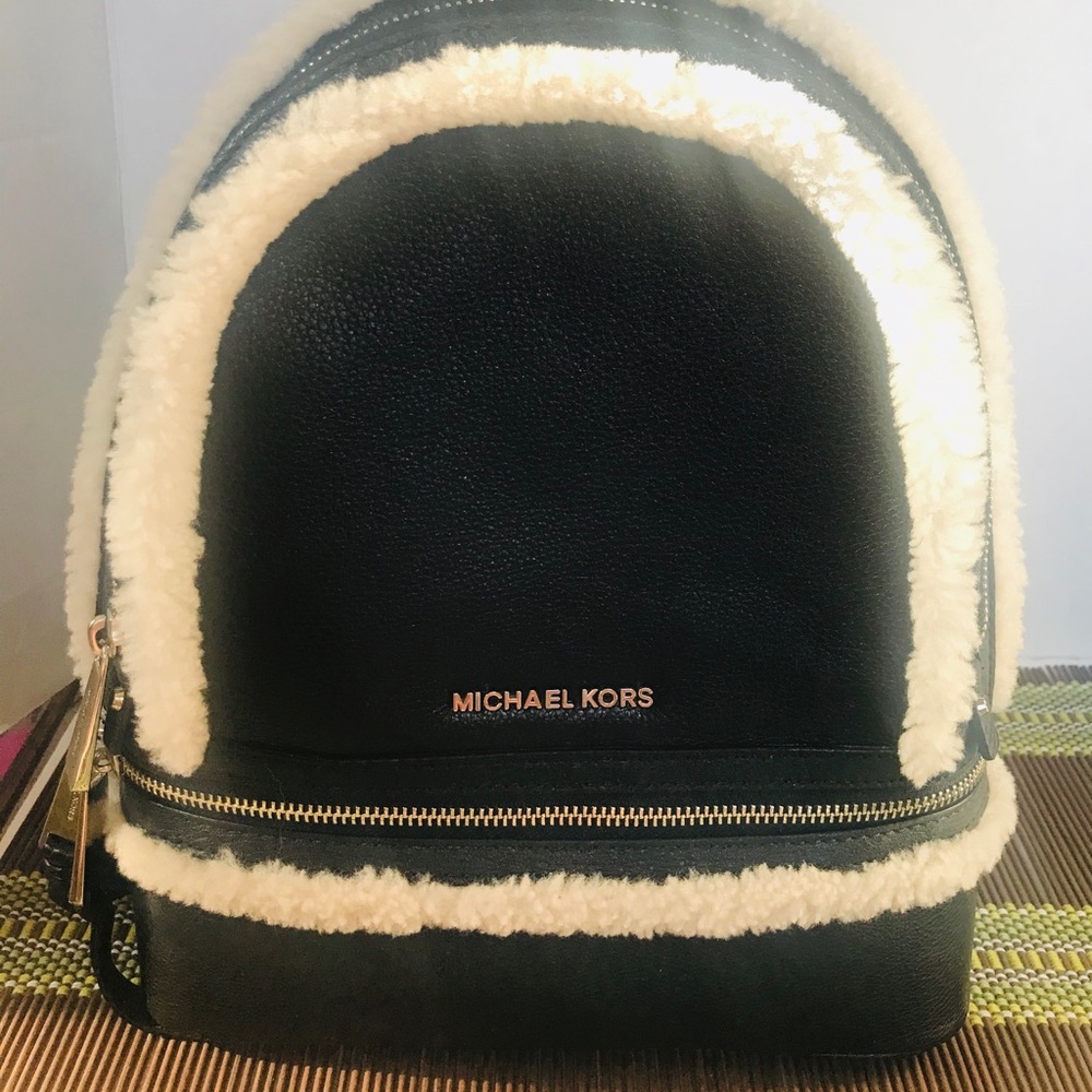 NWT Michael Kors Black Rhea Backpack with Sherpa